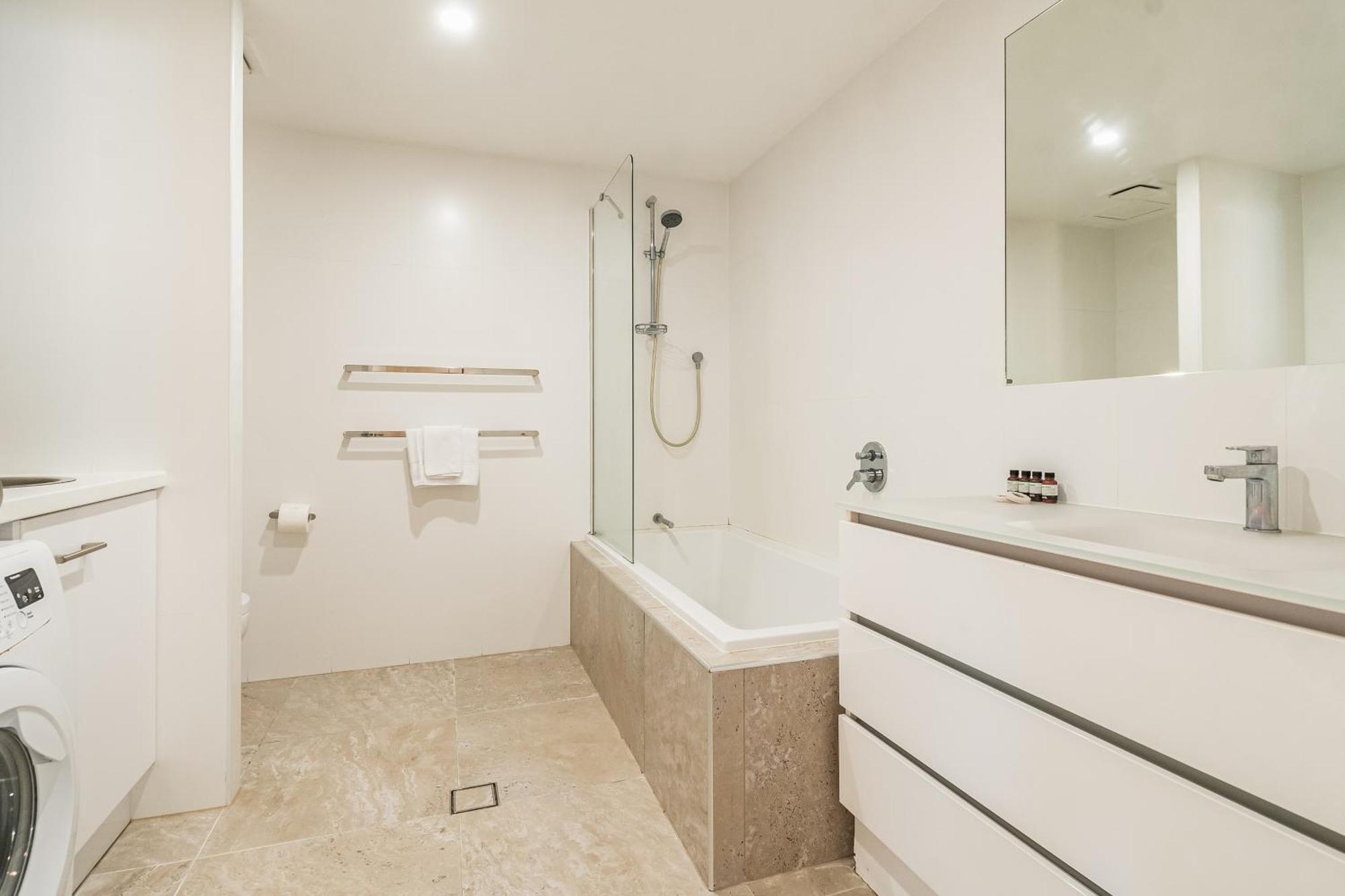 Byron Bay Beach Apartments Bagian luar foto